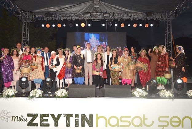 9. Milas Zeytin Hasadı Şenliği usta şeflerin ve isimlerin katılımıyla dolu dizgin gerçekleşti