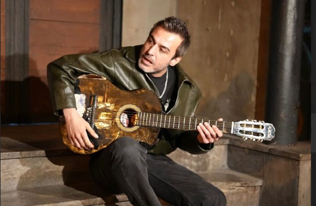 Rıza Tamer’den Yepyeni Akustik Albüm: Kırık Gitar Yayında!